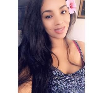 Meet your Posher, Mayra